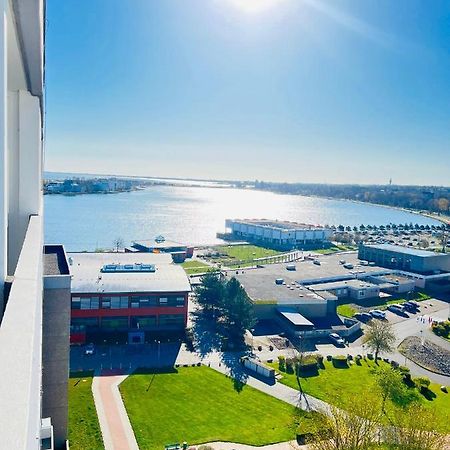 Derzeit Beliebt - Phaenomenaler Ausblick Auf Binnen- Und Ostsee ハイリゲンハーフェン エクステリア 写真